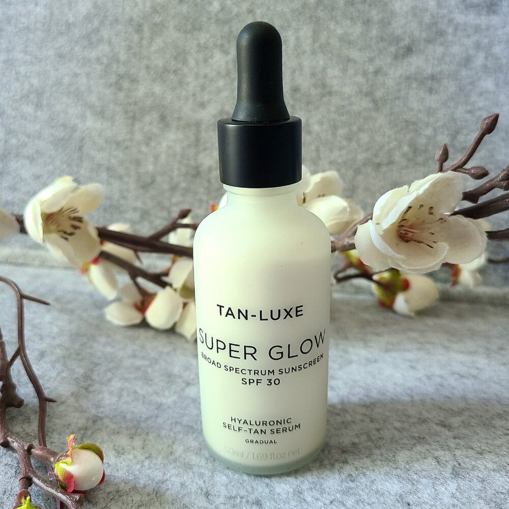 NEW Tan-Luxe LARGE 1.69 fl oz Super Glow Hyuralonic Self-Tan Serum - Gradual
